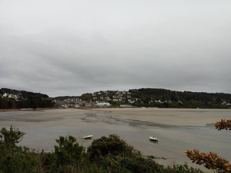 Appartement A 50M De La Plage Saint-Michel-en-Greve Bagian luar foto
